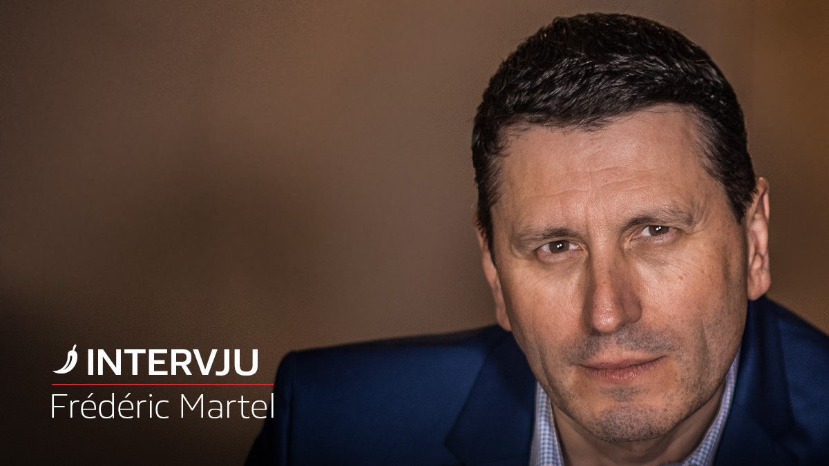Autor bombastične knjige: Svećenik blizak papi me zvao da se skupa istuširamo